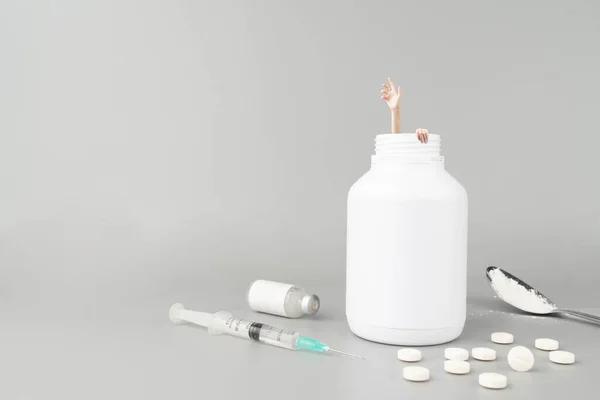 Drug Rehabilitation Center: Managing Withdrawal Symptoms